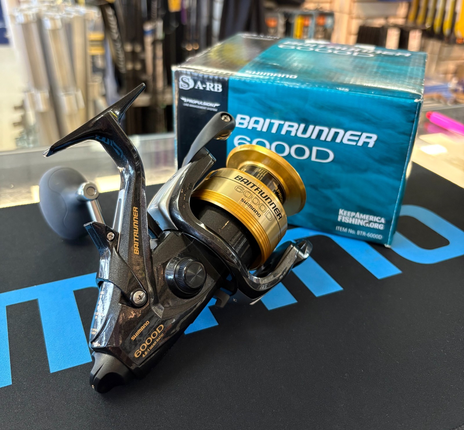 Shimano Baitrunner 6000 D Saltwater Reel - Brand New - BTR60