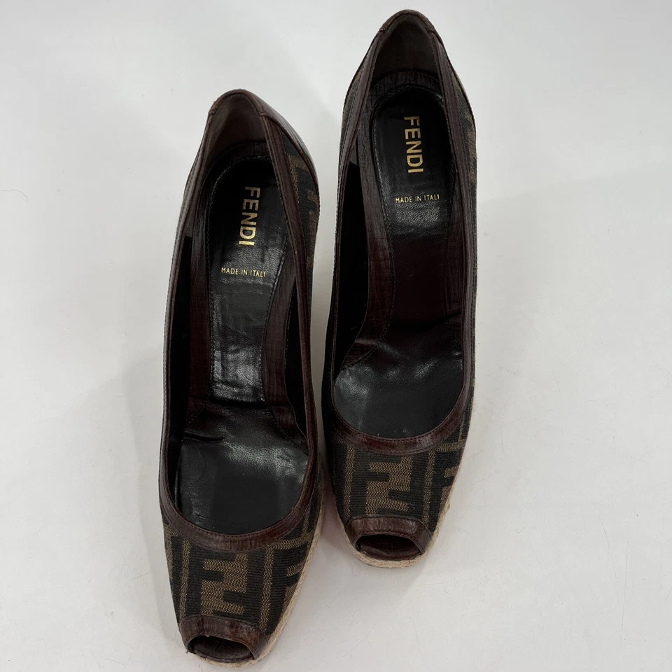 Alpargatas cuñas Fendi FF monograma lona zucca punta abierta talla 39,5 Foto 3 de 4