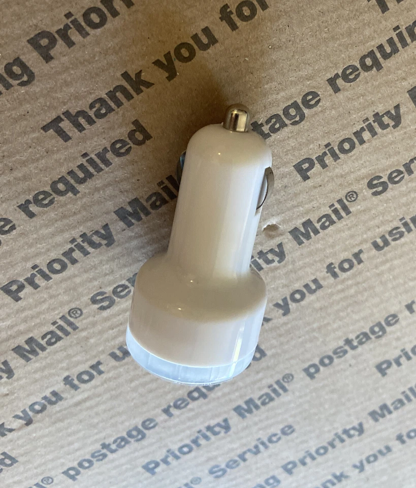 100x White Dual USB 2.1A Car Charger Adapter For iPhone Android Samsung LG HTC  - Image 4 of 4