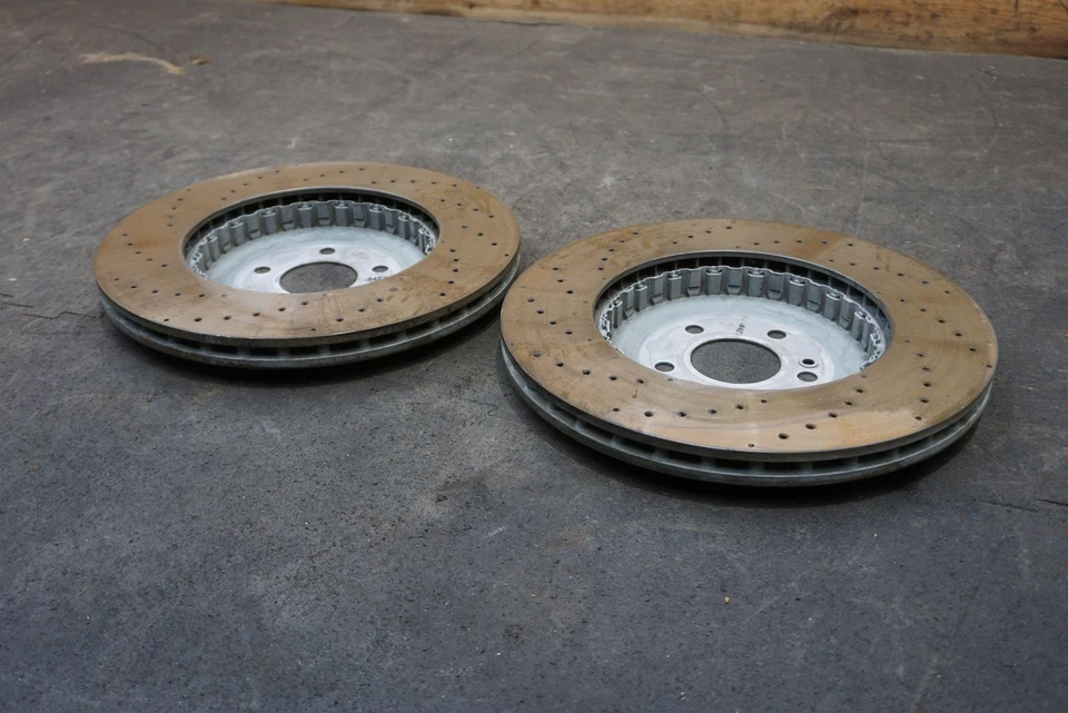 Juego 2 Disco de freno trasero deportivo AMG rotor perforado 2234233400 mercedes s500 s580 22 Foto 2 de 4