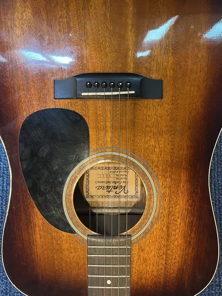 Guitarra acústica para diestros Ventura V7 Dreadnought Foto 2 de 4