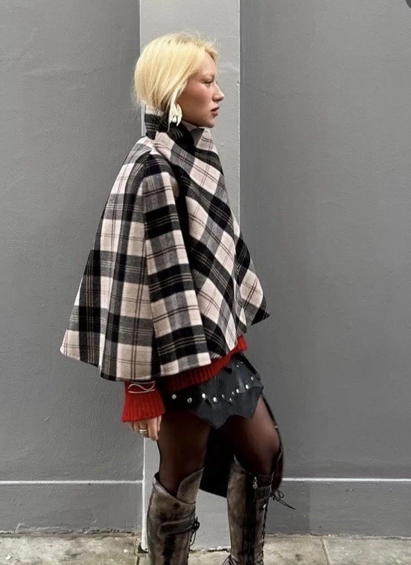 ZARA WOMAN NWT SS25 ZW COLLECTION CHECK WOOL CAPE JACKET ECRU BEIGE 7522/045 - Image 3 of 4