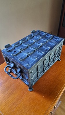 MASSIVE  MINIATUR  SCHATZ TRUHE DECORATIVE  VINTAGE STRONG BOX GEWICHT :  5,5 KG