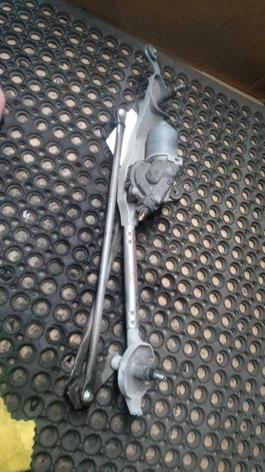 Motor de limpiaparabrisas usado para: Chevrolet Impala 2018 grado A Foto 2 de 4