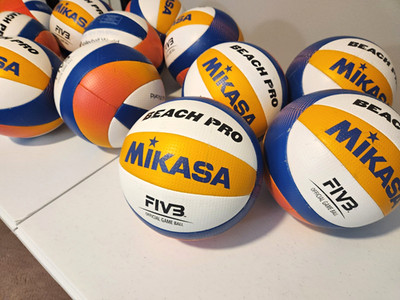 Mikasa Beach Pro Volleyball - FIVB Official Game Ball - BV550C Size 5