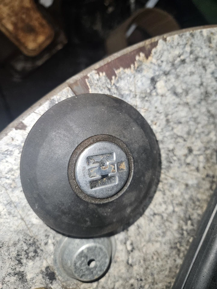 60s 70s International Harvester Truck Scout  Horn Button Original Loadstar OEM - Image 4 of 4