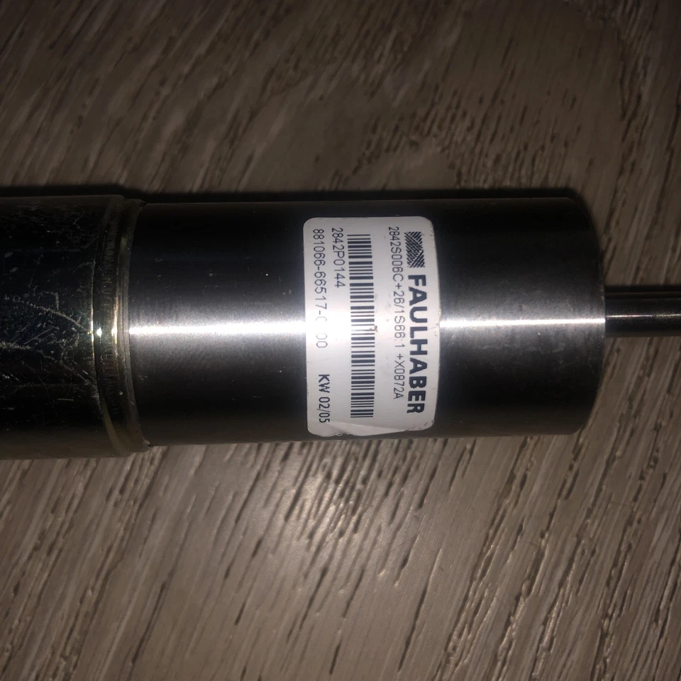 Lote de 4 Mini Motor Faulhaber 2842S006C 26/1S 66:1 DC Foto 3 de 4