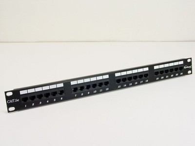 Dynacom CAT 5e 24-Port Networking Patch Panel with Plastic Clips 1U 19'' Rackmoun