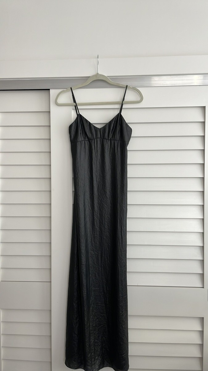 bcbg black maxi dress BCBGMAXAZRIA size XS this gown from BCBGMAXAZRIA APRIL20 Quince Women's Strapless Midi Size:Coat SIze 54