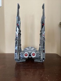 LEGO Star Wars: Kylo Ren's Command Shuttle (75104)
