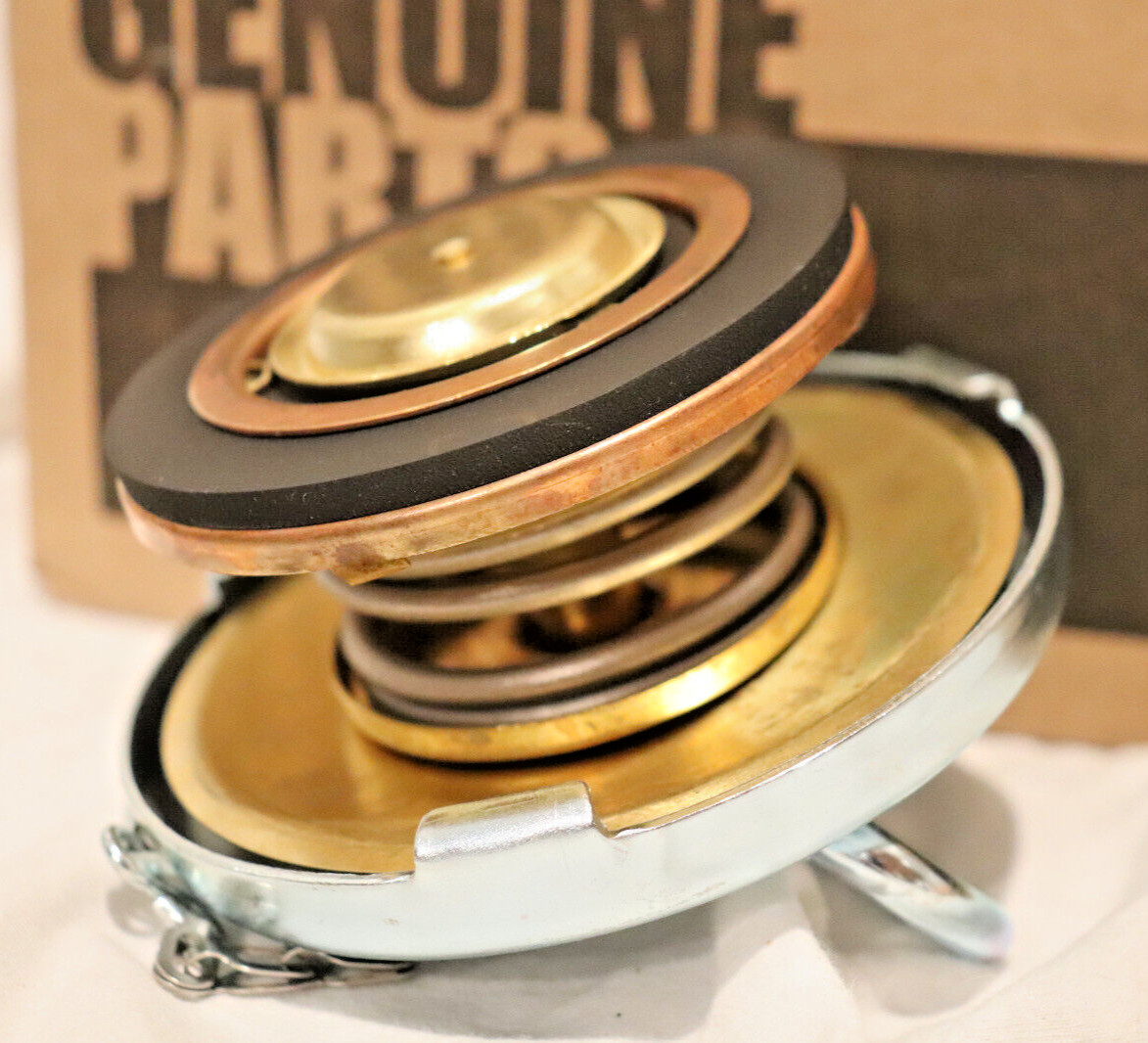 130-2981 Cummins Onan Radiator Cap. Pressure Vent Release Cooling System Genset
