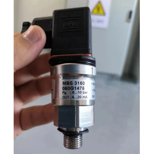 1PCS Danfoss pressure transmitter 060G1475 brand New In Box#QW - Picture 2 of 2