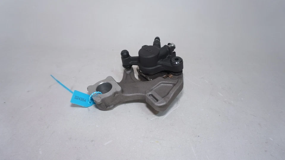 2024 11-24 GSXR 600 750 REAR BRAKE CALIPER PADS MOUNT 324354 120 800 NICE OEM - Image 3 of 4