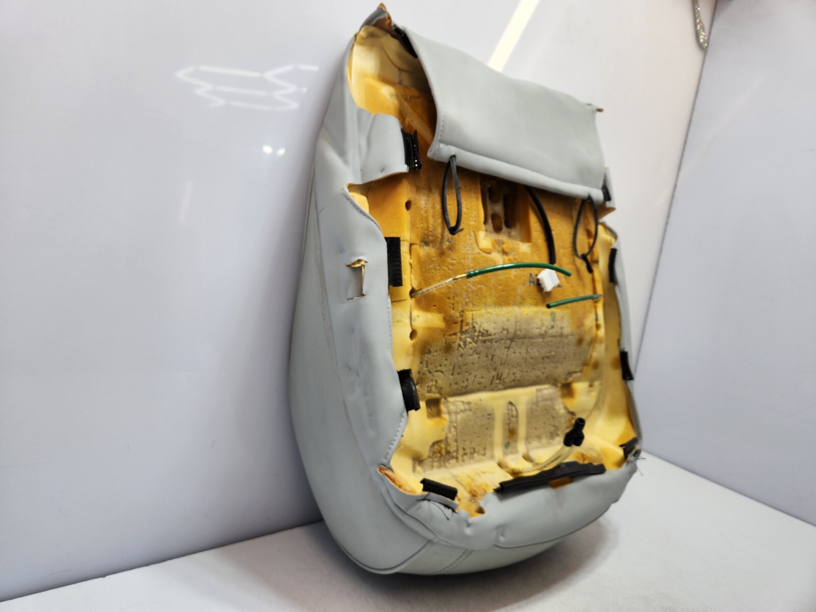 ✅03-08 OEM Maserati Quattroporte Front Left Side Lower Bottom Seat Cushion *