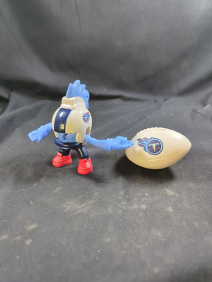 McDonald's 2013 NLF Rush Zone Tennessee Titans Figure With Football Collectible