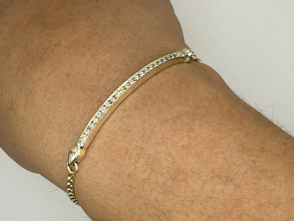 ✨ Kendra Scott Gold Tone Bar Bracelet with Crystals – Adjustable Chain - Image 2 of 4