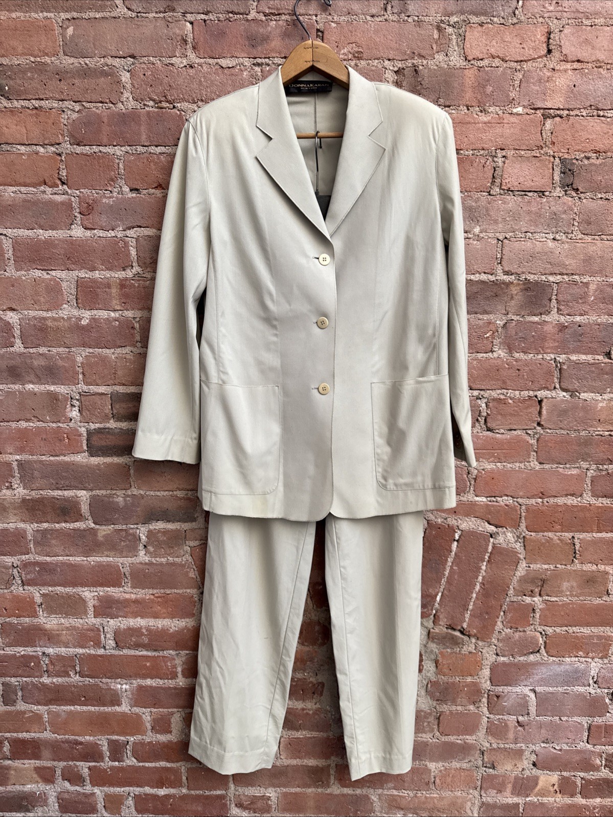 Vintage Donna Karan Women’s Pant Suit, Sz 6, Beige Lightweight