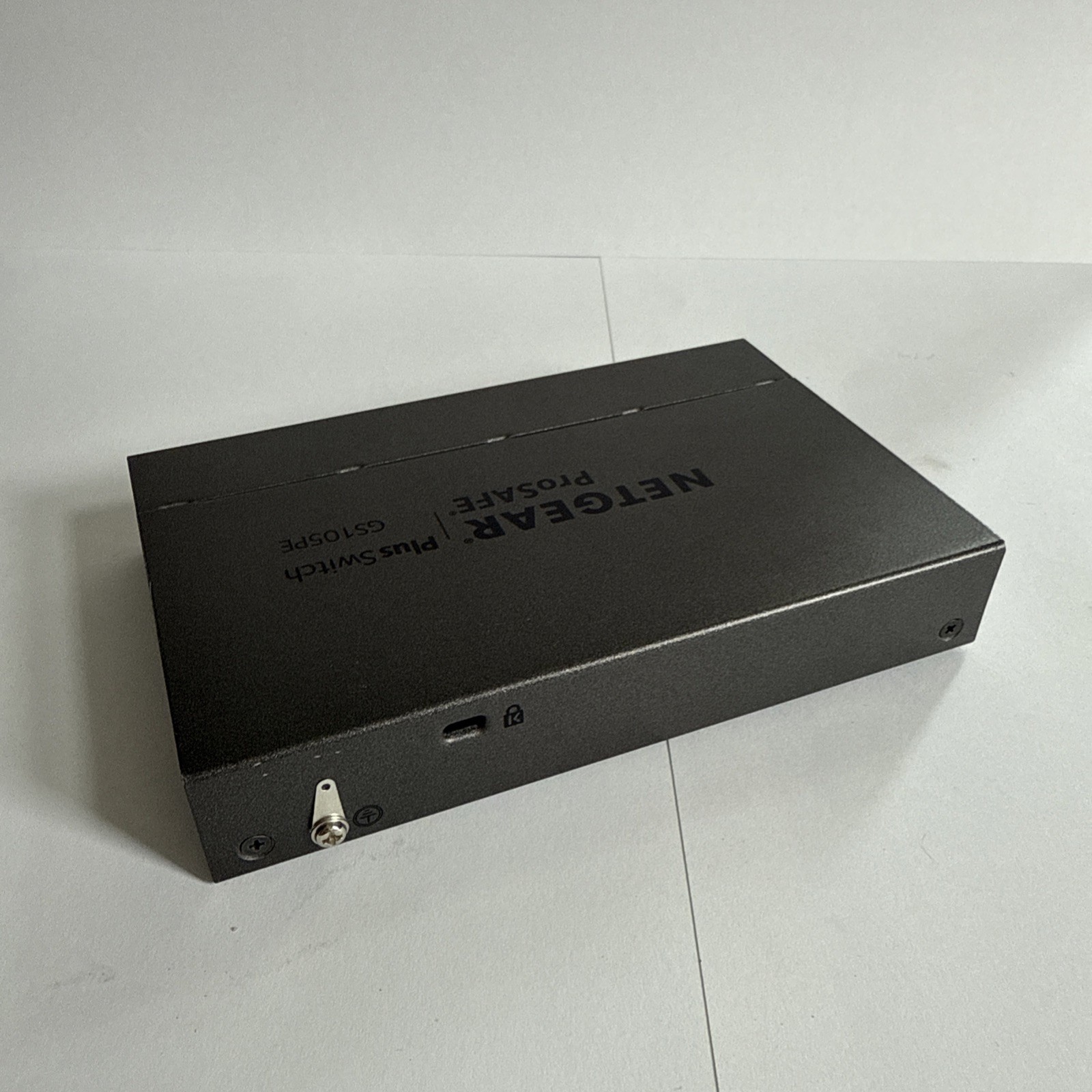 NETGEAR GS105PE ProSafe 1000Mbps 5-Port POE Ethernet Switch - POE powered 