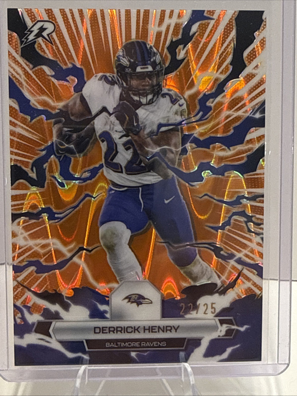 2025 Topps Resurgence Derrick Henry #8 Orange Power Surge 22/25 Jersey Match