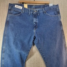 Wrangler Rugged Wear Jeans Mens 44x30 Blue Denim Relaxed Fit Five Pocket Zip Fly
