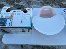 Upseat Baby Floor Seat Booster Chair w/ Removable Tray And Buckle - light pink