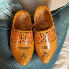 Vintage Dutch Wooden Clogs Hand Painted Folk Art Child Size 24 Made in Holland