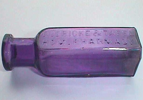 Pequeña botella antigua OCCIDENTAL FARMACIA PÚRPURA puro TAMAÑO PEQUEÑO 1/2 onza - Imagen 2 de 5