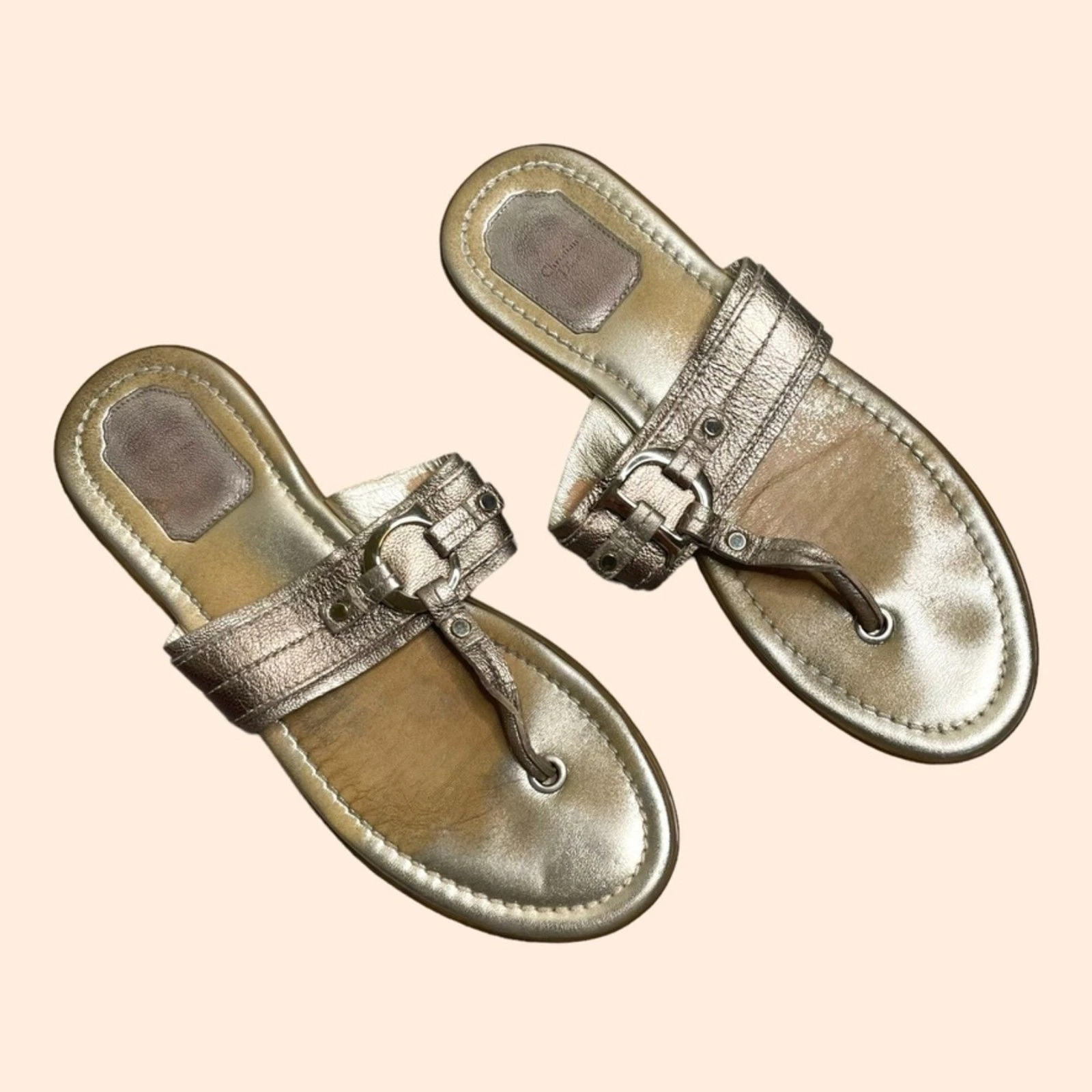 Sandales en or Christian Dior