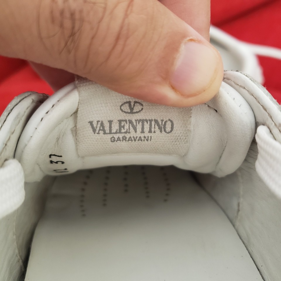 Valentino Garavani Rockstud Shoes Women's 37 / 7 White Gold Sneakers