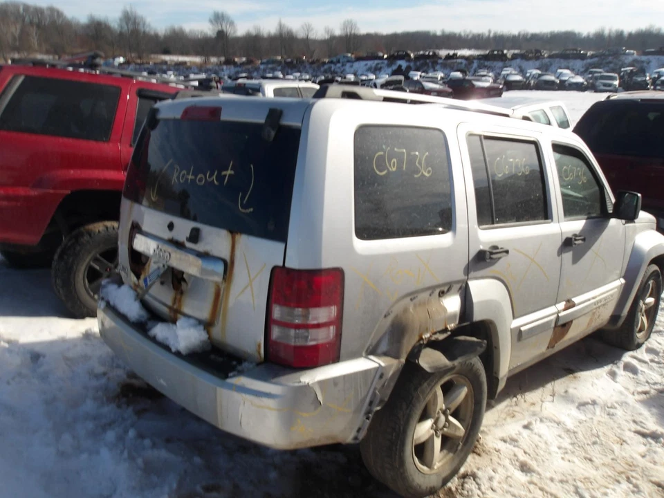 Conjunto de filtro de aire usado se adapta a: Jeep Liberty 2009 3,7 grado A Foto 4 de 4