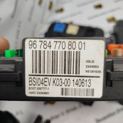 あ High Quality Automobile Engine Part 967393788A Cylinder Head