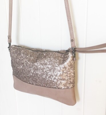 TILEZE Jupe courte en plumes pour femme - jupe à plumes pour femme TILEZE Jupe courte en plumes pour femme - jupe à plumes pour femme