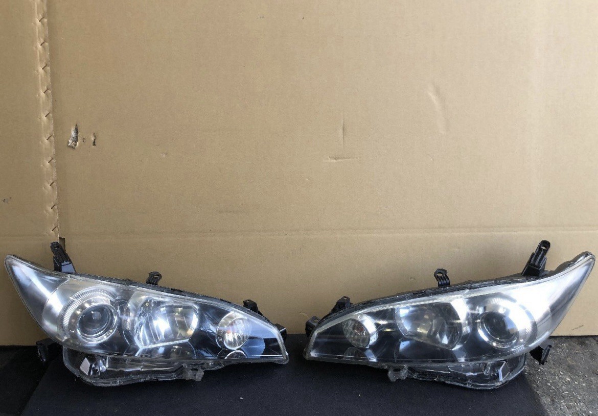 Toyota Zge20 25 Wish HID Right Headlight RHD OEM JDM ICHIKOH