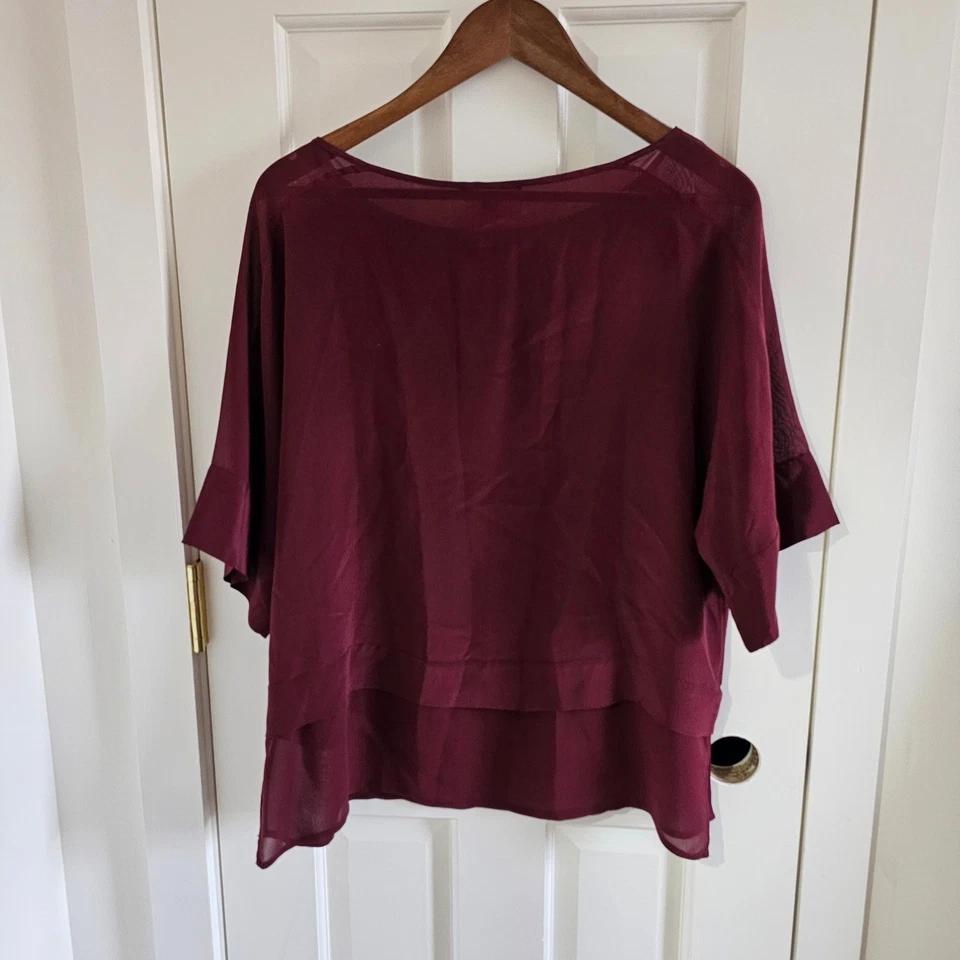 Top/Blusa de Seda Banana Republic Rojo Borgoña Elegante Para Mujer Mediana Foto 4 de 4