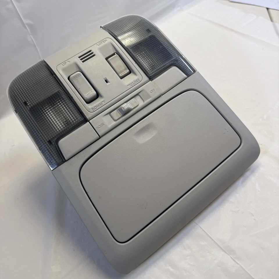 2010-14 SUBARU LEGACY OUTBACK OVERHEAD DOME LIGHT LAMP W/ SUNROOF SWITCH OEM - Image 3 of 4