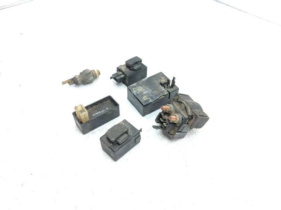 84 85 Honda Sabre VF1100S V65 conjunto de sensor de relé sensor de temperatura relé de partida Omron - Imagem 4 de 4