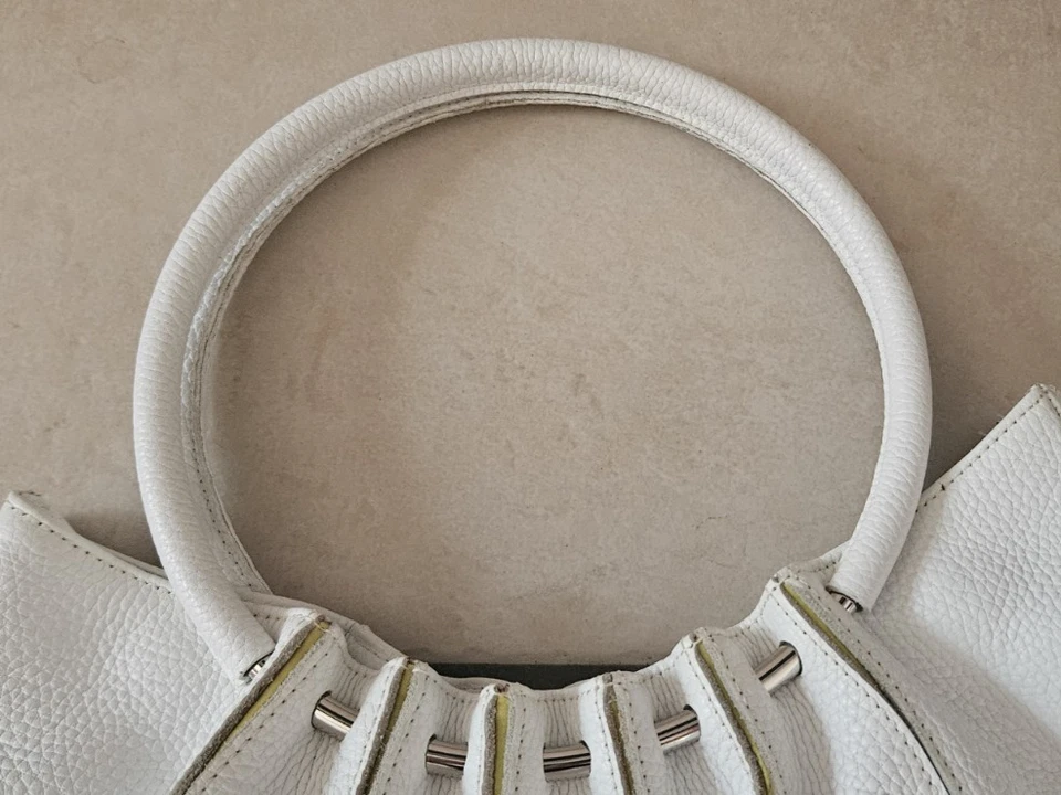 Cats Madrid Purse Genuine Leather Made In Spain Handbag White Pleated Design - Image 3 of 4