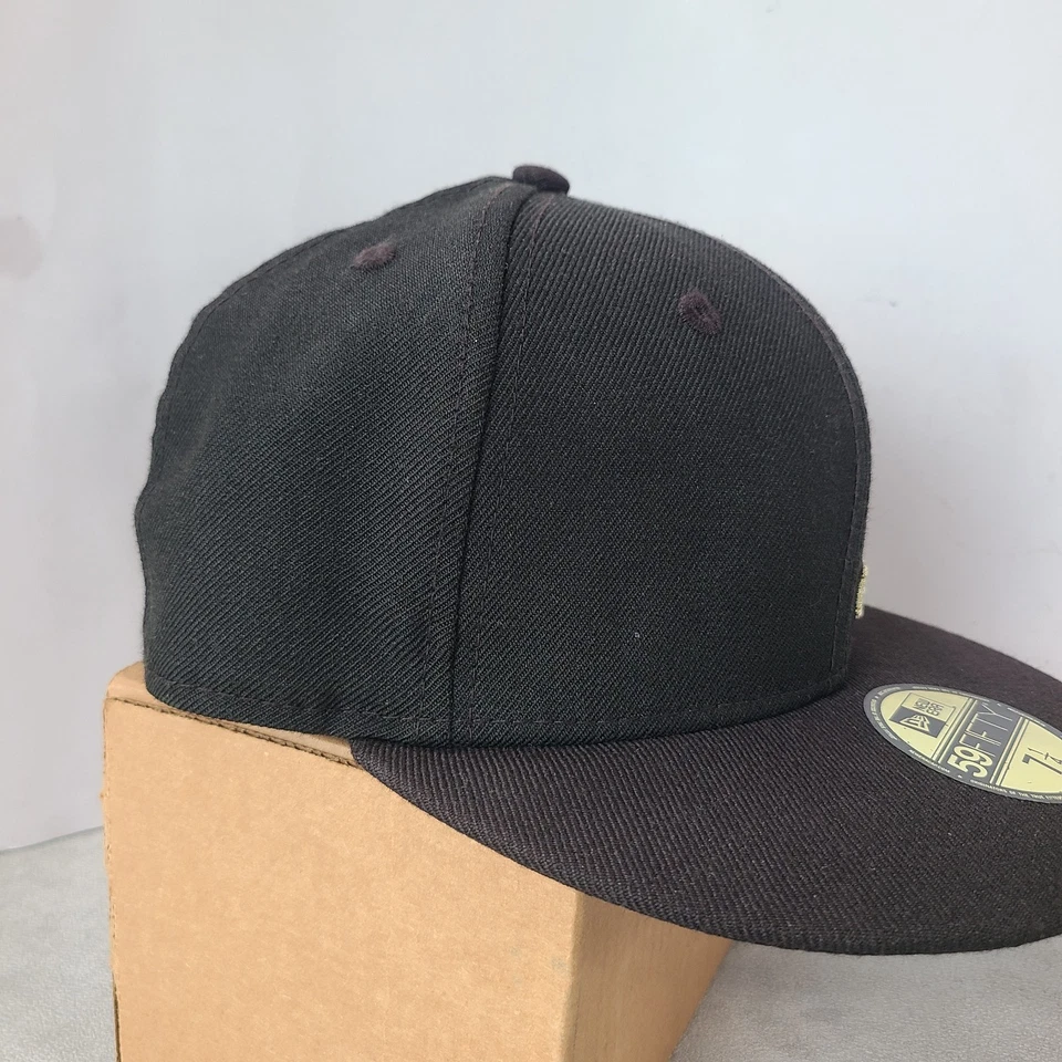 NEWERA 59FIFTY YOKOHAMA Bay Area 045 Gorra Bordada Dorada Negra NPB  Foto 4 de 4