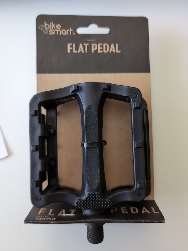 Bike Smart Black Universal Flat Alloy Bike Pedals - Basic 1/2"