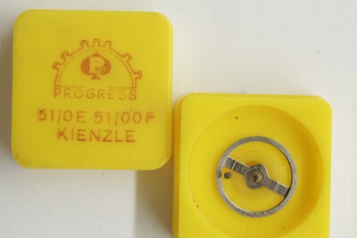 Balance complete KIENZLE 51/0 E 51/00 F sans vis bilanciere completo 721 NOS
