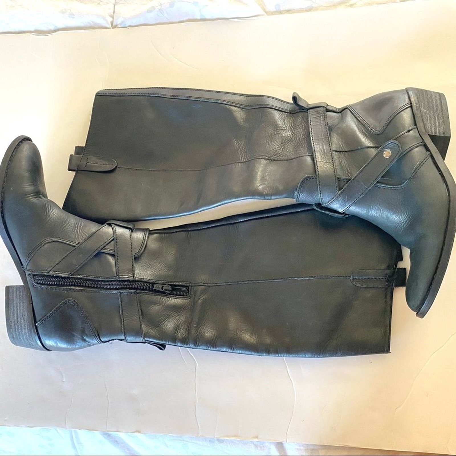 Dolce Vita Leather Riding Boot Black Women's Size 6 1/2 low heel