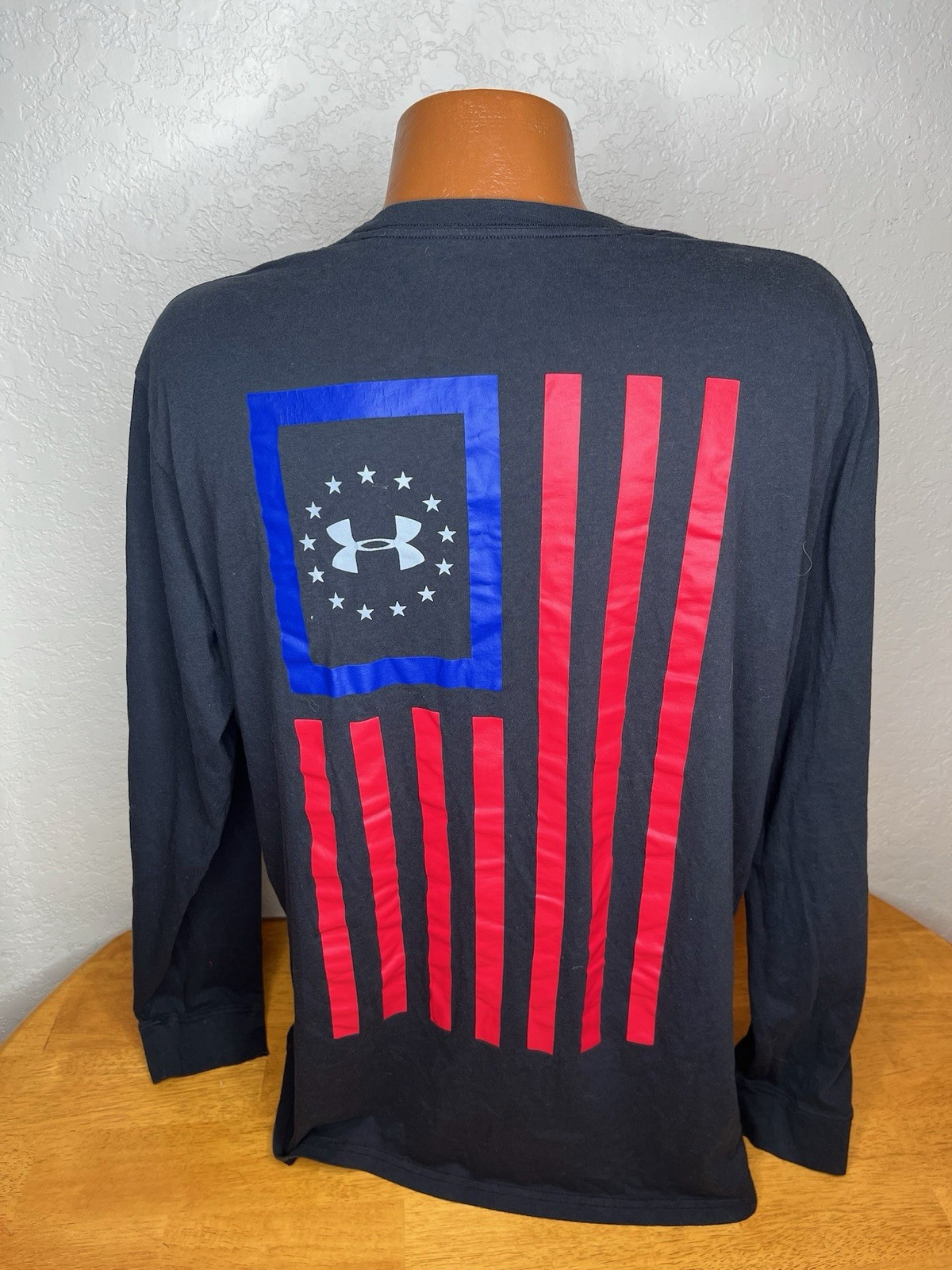 Men's Under Armour USA Flag L/S Athletic T-Shirt 2XL XXL Freedom Heat Gear