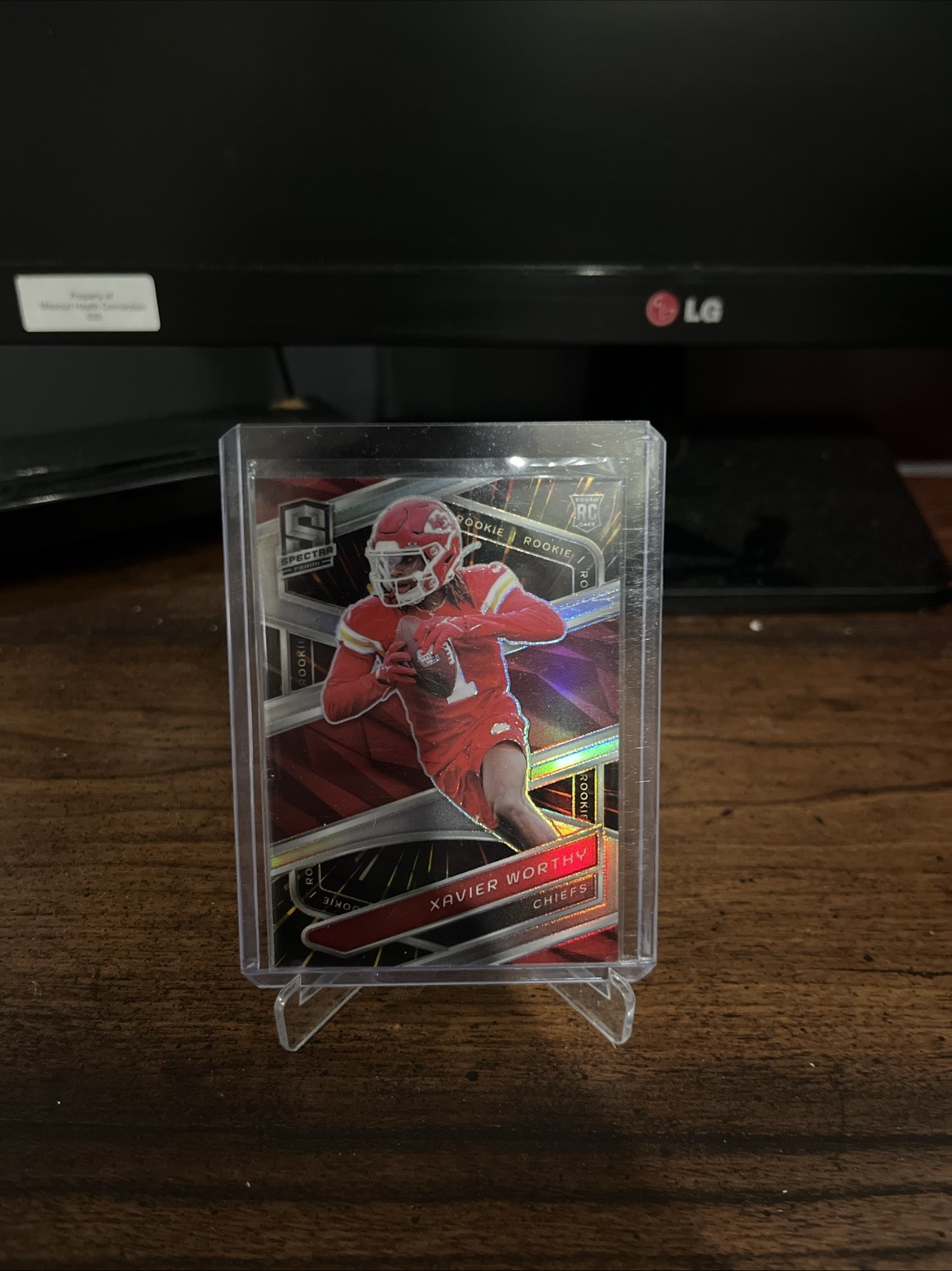 2024 Panini Spectra Rookies Xavier Worthy #117 Hyper Prizm 67/75 (RC)