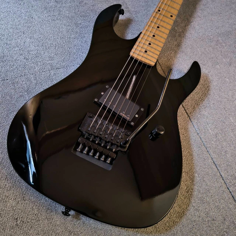 B.C.Rich Gunslinger ST Electric Guitar Black Floyd Rose EMG 3.5kg Made In Japan - Image 2 of 4