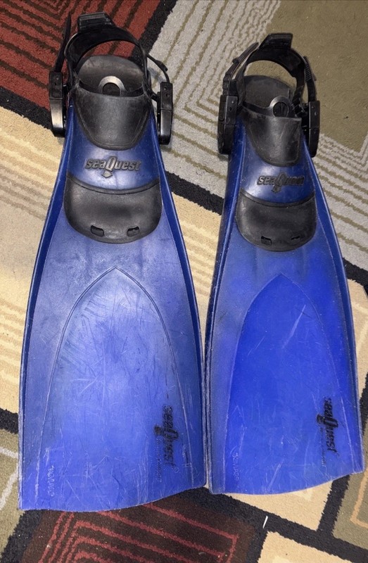 Sea Quest Accelerator SCUBA Fins Made With Kevlar Dive Size Large