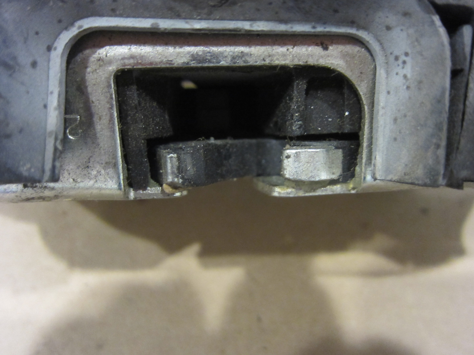 Maserati Quattroporte. RH Rear Door Lock. Part# 68206200