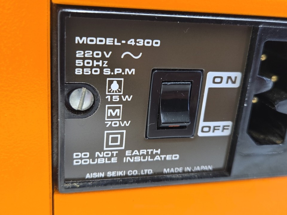 TOYOTA 4300 Electric Sewing Machine & Foot Pedal Good Working Order eBay