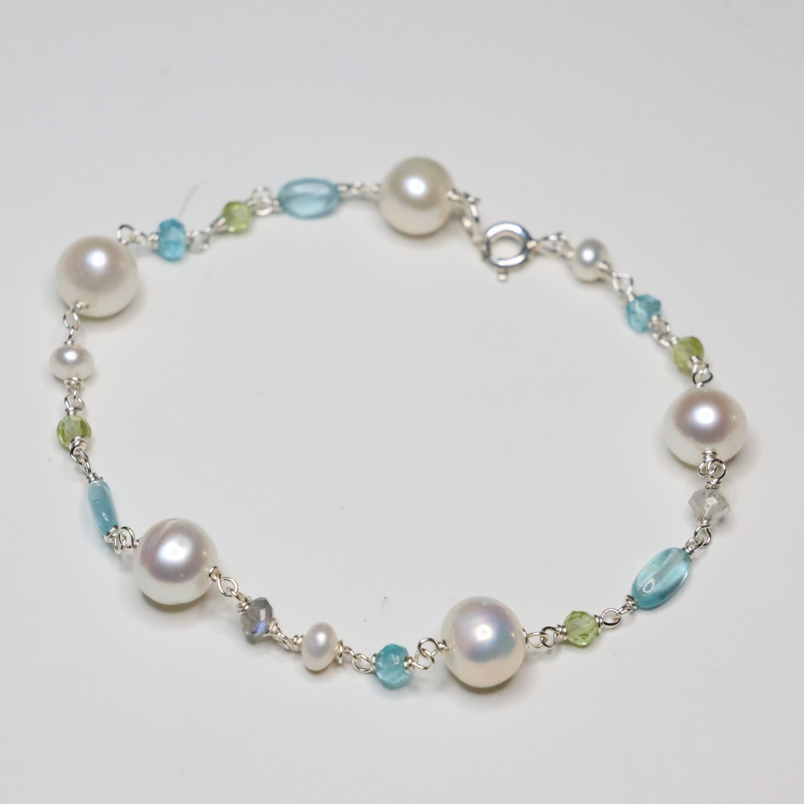 Bracelet argent hypoallergénique perles d'eau douce et apatite ajustable