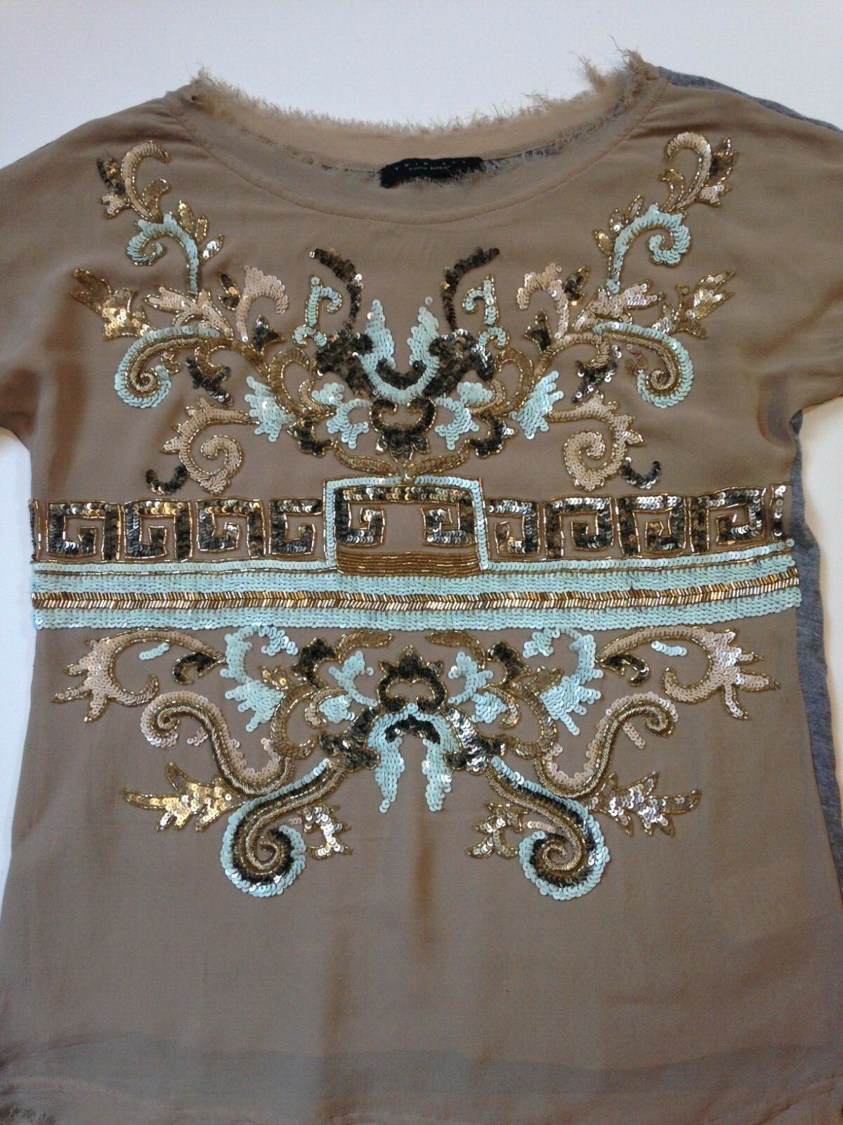 Twin Set Simona Barbieri maglia overDimensione con paillettes tg. S Twin Set Simona Barbieri maglia overDimensione con paillettes tg. S