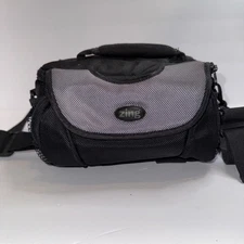 Zing Camera Bag Small Camera Case 8.5 X5 X6 with Shoulder Strap